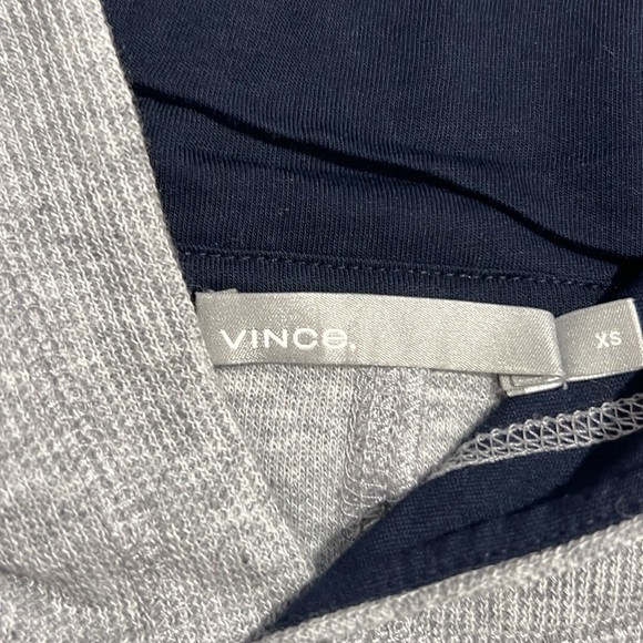 Vince men’s cotton thermal long t-shirt with hood size extra small with tags - Picture 2 of 9